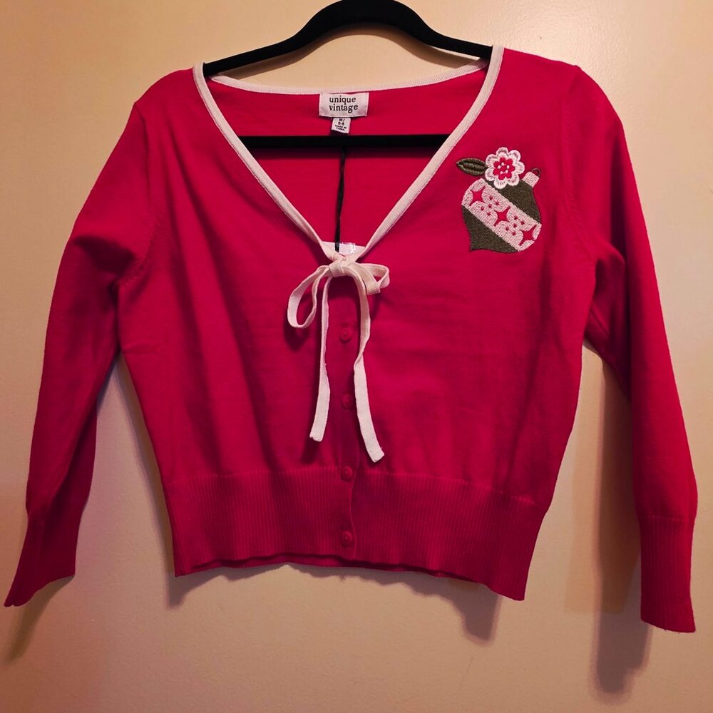 Unique Vintage Red Cropped Christmas Sweater with Button Front & Tie M